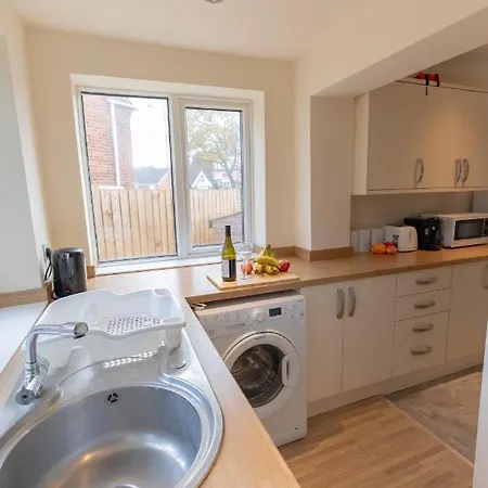 Og Retreat Home- Contractor And Family Friendly- Free Wi-fi, Free Parking Holiday home *