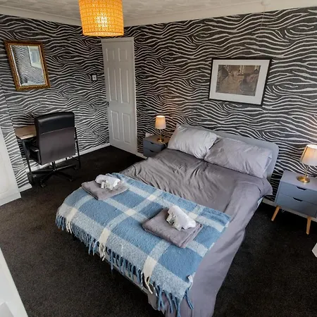 Og Retreat Home- Contractor And Family Friendly- Free Wi-fi, Free Parking Holiday home Thornaby on Tees
