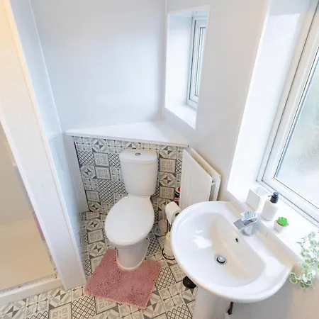 Og Retreat Home- Contractor And Family Friendly- Free Wi-fi, Free Parking Holiday home