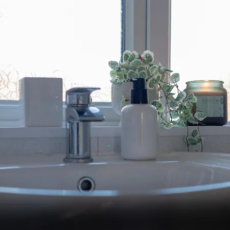 Og Retreat Home- Contractor And Family Friendly- Free Wi-fi, Free Parking *