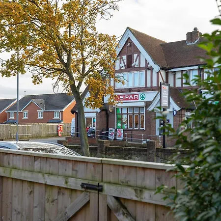 Og Retreat Home- Contractor And Family Friendly- Free Wi-fi, Free Parking Holiday home Thornaby on Tees