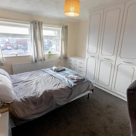 Og Retreat Home- Contractor And Family Friendly- Free Wi-fi, Free Parking Holiday home